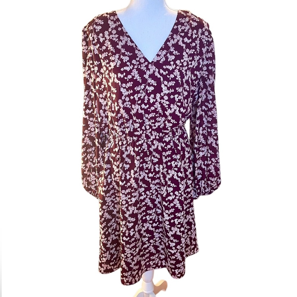Ann Taylor Long Sleeve V-Neck Dress L